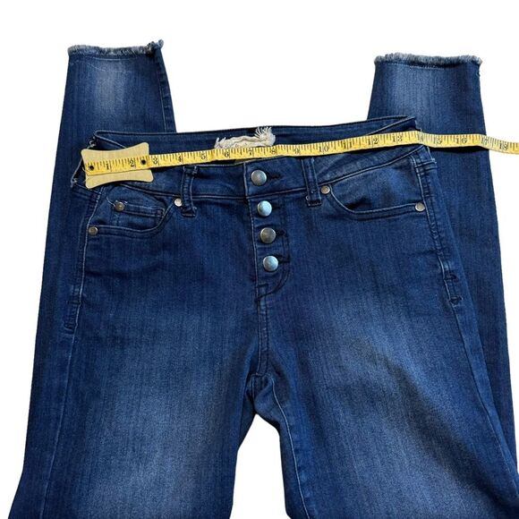 Altar'd State Mid Rise Skinny Jeans Button Front Hermes Wash Raw Hem Size 28/7 - Picture 5 of 7